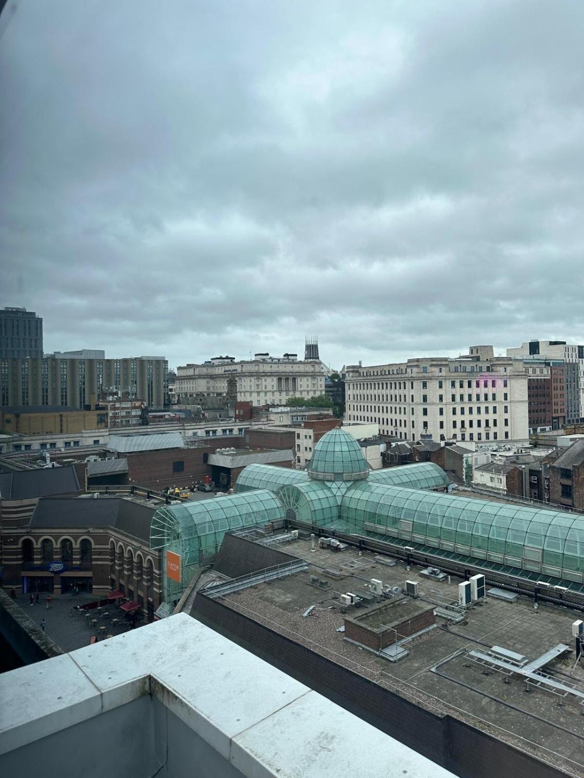 Stunning City View Studio Apartment Liverpool Exterior photo